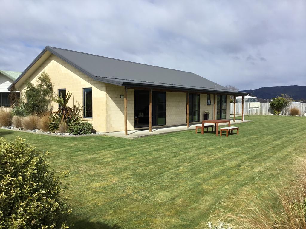 Ti Kouka Villa 蒂阿瑙湖 外观 照片